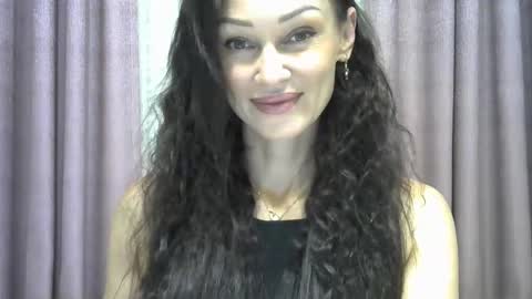 Snapshot of galaxy_33 chatting on September 25, 2025, 8:18 am galaxy_33 online show from September 25, 2025, 8:18 am