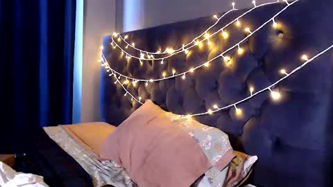 Snapshot of galaxyandromeda chatting on February 6, 2026, 10:29 am My name Lou 3 online show from February 6, 2026, 10:29 am