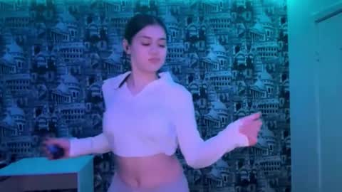 Abigail online show from December 15, 2025, 7:07 pm