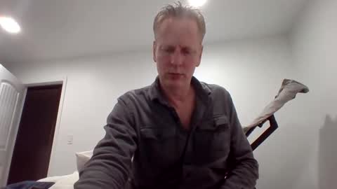 gamerboy200 online show from November 4, 2025, 1:27 am