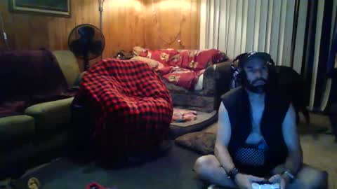 gamerfiend420 online show from November 3, 2025, 8:26 am