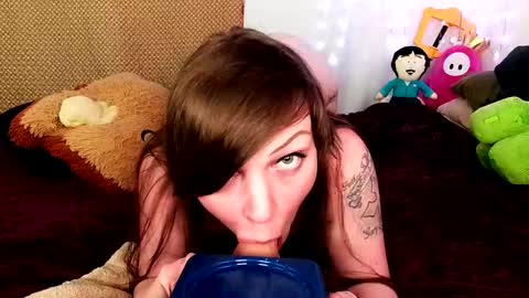 GamerGirlRoxy online show from February 16, 2025, 7:15 am