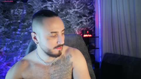 Snapshot of garbel09 chatting on January 19, 2025, 7:15 am Chris Dont forget to gift me thumb up Its very important to me and makes me happy AF online show from January 19, 2025, 7:15 am