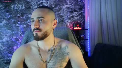 Snapshot of garbel09 chatting on February 17, 2025, 5:04 am Chris Dont forget to gift me thumb up Its very important to me and makes me happy AF online show from February 17, 2025, 5:04 am