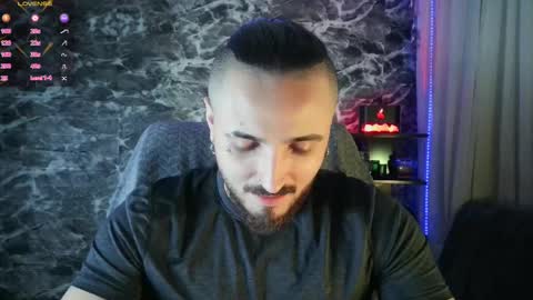 Snapshot of garbel09 chatting on February 19, 2025, 5:38 am Chris Dont forget to gift me thumb up Its very important to me and makes me happy AF online show from February 19, 2025, 5:38 am
