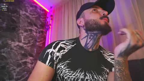 Chris  Dont forget to gift me thumb up Its very important to me and makes me happy AF  online show from April 27, 2026, 5:38 am