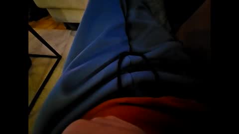 garbis11 online show from December 19, 2025, 3:41 pm