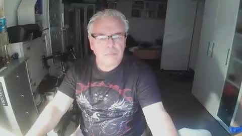 Snapshot of gargamil chatting on November 3, 2025, 12:17 pm gargamil online show from November 3, 2025, 12:17 pm