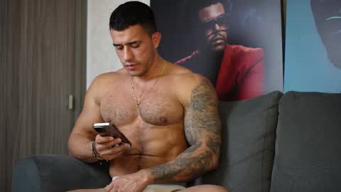 Snapshot of garret_alvin_ chatting on February 17, 2026, 12:51 am Garret online show from February 17, 2026, 12:51 am