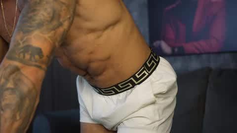 Snapshot of garret_alvin_ chatting on April 2, 2026, 3:37 am Garret online show from April 2, 2026, 3:37 am