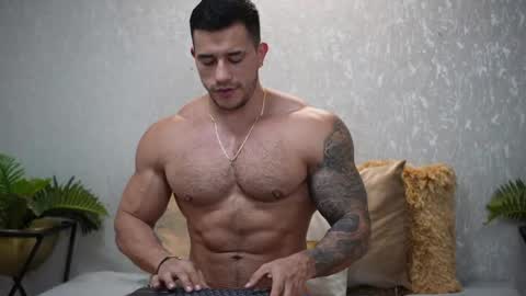 Snapshot of garret_alvin_ chatting on April 16, 2026, 1:17 am Garret online show from April 16, 2026, 1:17 am