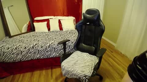 Snapshot of gartersex chatting on February 23, 2025, 3:56 am Gartersex online show from February 23, 2025, 3:56 am