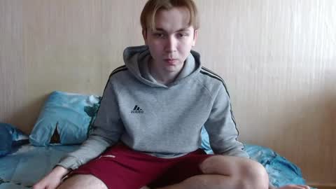 Snapshot of gary_snail33257 chatting on November 9, 2025, 9:29 am meow online show from November 9, 2025, 9:29 am