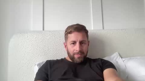 garycooke1983 online show from November 24, 2025, 10:59 am