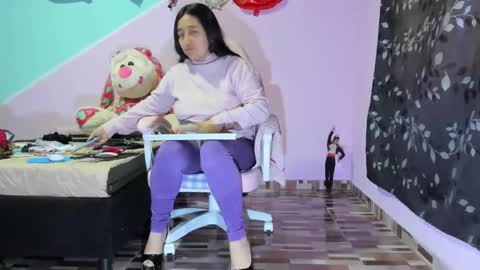 Diana online show from November 11, 2025, 11:43 am