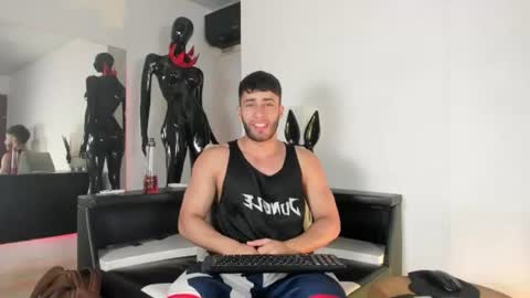 Snapshot of gato_pascal chatting on June 15, 2026, 8:22 pm Gato online show from June 15, 2026, 8:22 pm