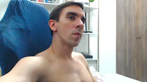 gatosarado23 online show from January 4, 2025, 7:24 am