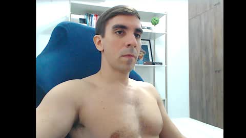 gatosarado23 online show from October 13, 2025, 7:47 pm