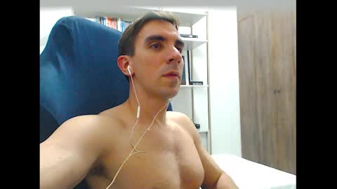 gatosarado23 online show from November 15, 2025, 4:54 am