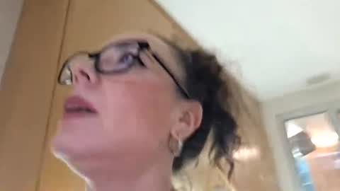 Snapshot of gatubela_45 chatting on July 10, 2026, 2:08 pm Vikinga y Espartano online show from July 10, 2026, 2:08 pm