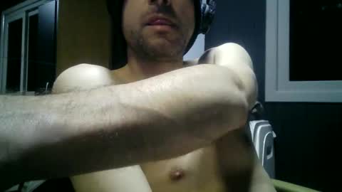 gauchors21 online show from September 19, 2025, 3:19 am