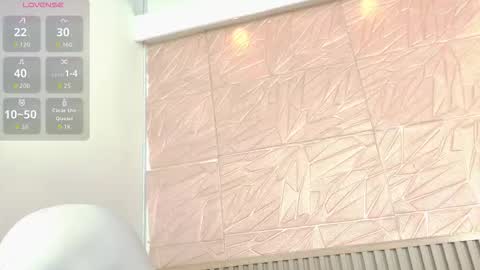 gaviluc_ online show from November 13, 2025, 10:25 am