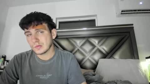 Snapshot of gayndepressed chatting on March 10, 2026, 3:33 am Trace online show from March 10, 2026, 3:33 am