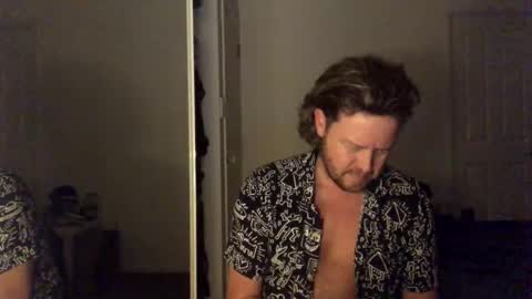 gcsurfer81 online show from May 6, 2026, 8:19 am