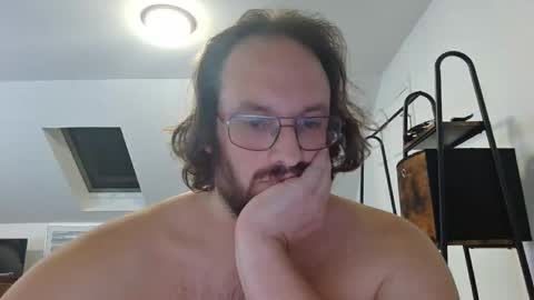 Girthy online show from October 26, 2025, 3:56 am