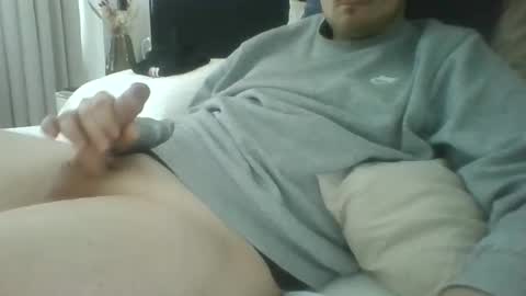 geilegozer123 online show from October 23, 2025, 1:43 pm