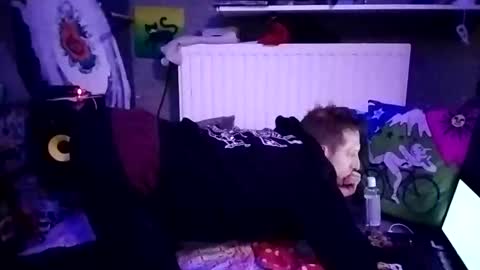 Snapshot of geilventje1 chatting on April 3, 2026, 12:08 am geilventje1 online show from April 3, 2026, 12:08 am