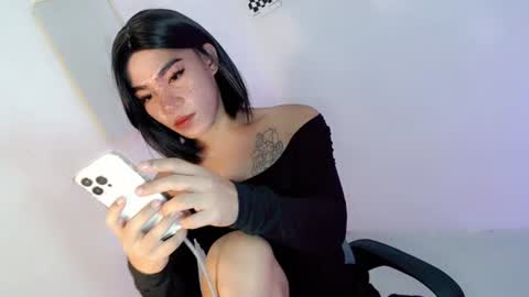 Snapshot of gelluxxx chatting on August 4, 2026, 9:06 pm gelo online show from August 4, 2026, 9:06 pm