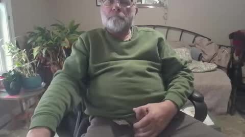 Snapshot of geminiguy1954 chatting on February 3, 2026, 9:42 pm geminiguy1954 online show from February 3, 2026, 9:42 pm