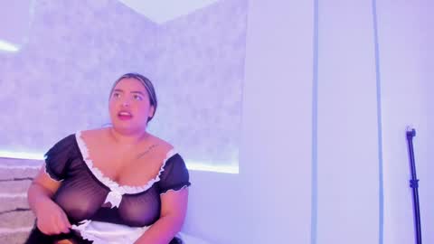geminis muentes online show from February 5, 2025, 2:51 am