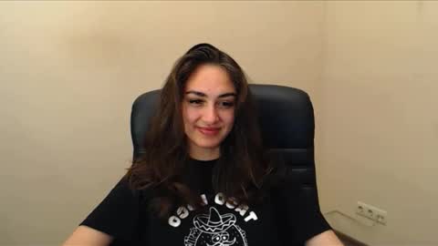 Gemma online show from September 18, 2025, 6:04 am