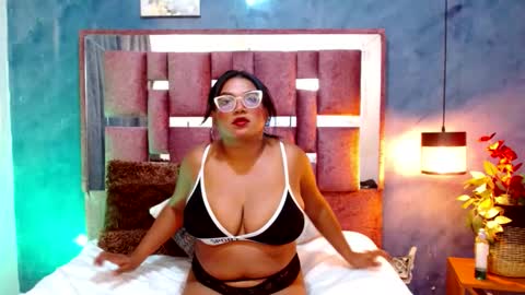 gemma_garcia_1 online show from February 10, 2026, 1:26 pm