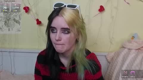 Snapshot of gemmafulwood chatting on October 24, 2025, 6:15 pm Ilona online show from October 24, 2025, 6:15 pm