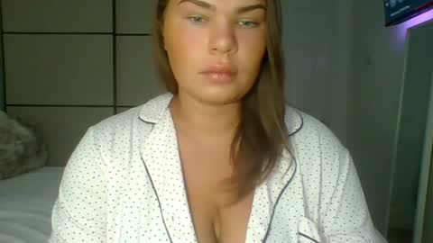 GEMMARMALADE online show from July 23, 2026, 6:33 am