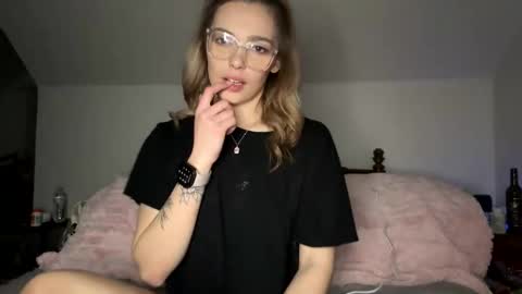 Snapshot of genesis_22 chatting on February 5, 2026, 9:14 am Genesis online show from February 5, 2026, 9:14 am