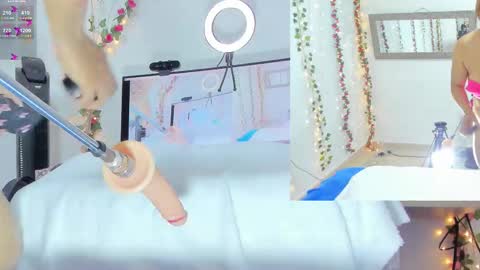 Snapshot of genesis__love_ chatting on November 4, 2025, 9:30 am Genesis online show from November 4, 2025, 9:30 am