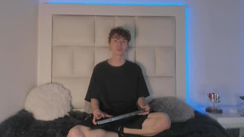 Snapshot of genesis_js chatting on January 6, 2026, 9:29 pm genesis_js online show from January 6, 2026, 9:29 pm