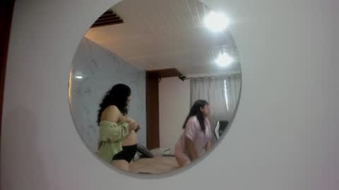 Snapshot of genesis_y_moon chatting on June 20, 2026, 11:02 am genesis_y_moon online show from June 20, 2026, 11:02 am