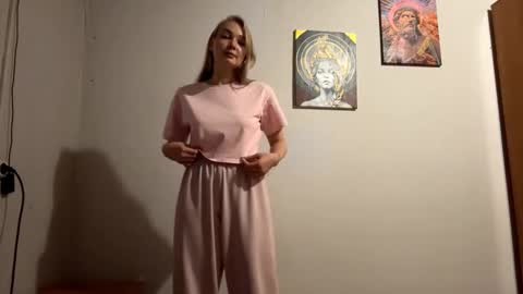 Snapshot of geniaberke chatting on October 11, 2025, 12:15 pm geniaberke online show from October 11, 2025, 12:15 pm
