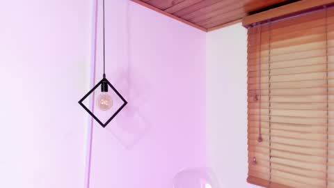 Sofia online show from December 20, 2025, 4:08 am