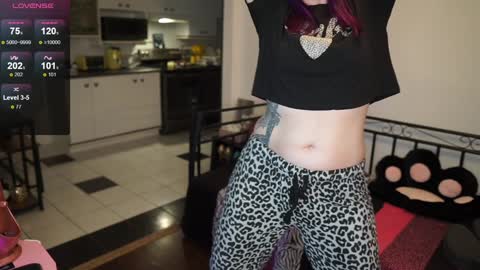 Genny Rock   and  online show from December 12, 2024, 11:25 pm