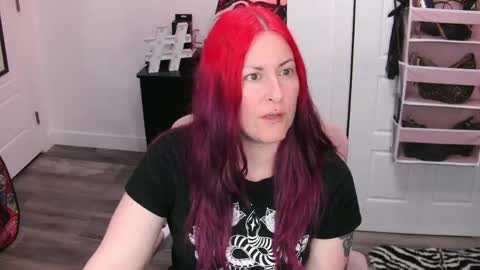 Genny Rock   and  online show from May 3, 2026, 2:06 am