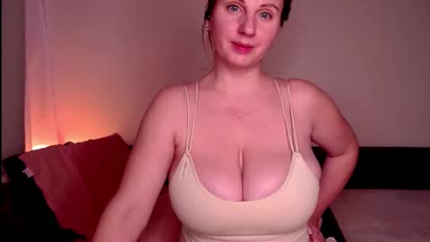 Chrisa online show from December 15, 2024, 11:45 am