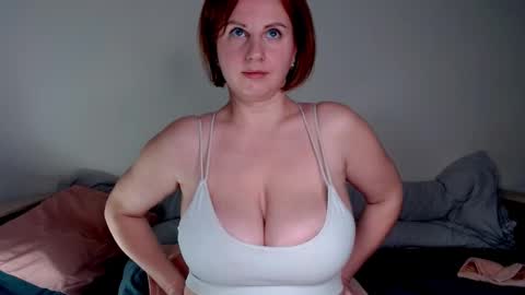 Chrisa online show from March 5, 2025, 2:34 pm
