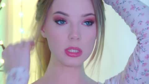 GentleRossi online show from November 22, 2025, 4:50 pm