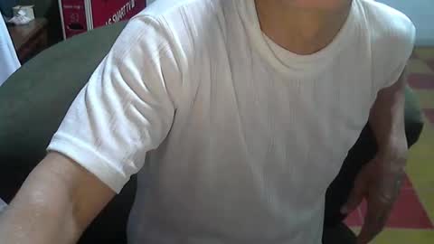 Snapshot of genuino2019 chatting on April 12, 2026, 3:44 am Genuino online show from April 12, 2026, 3:44 am